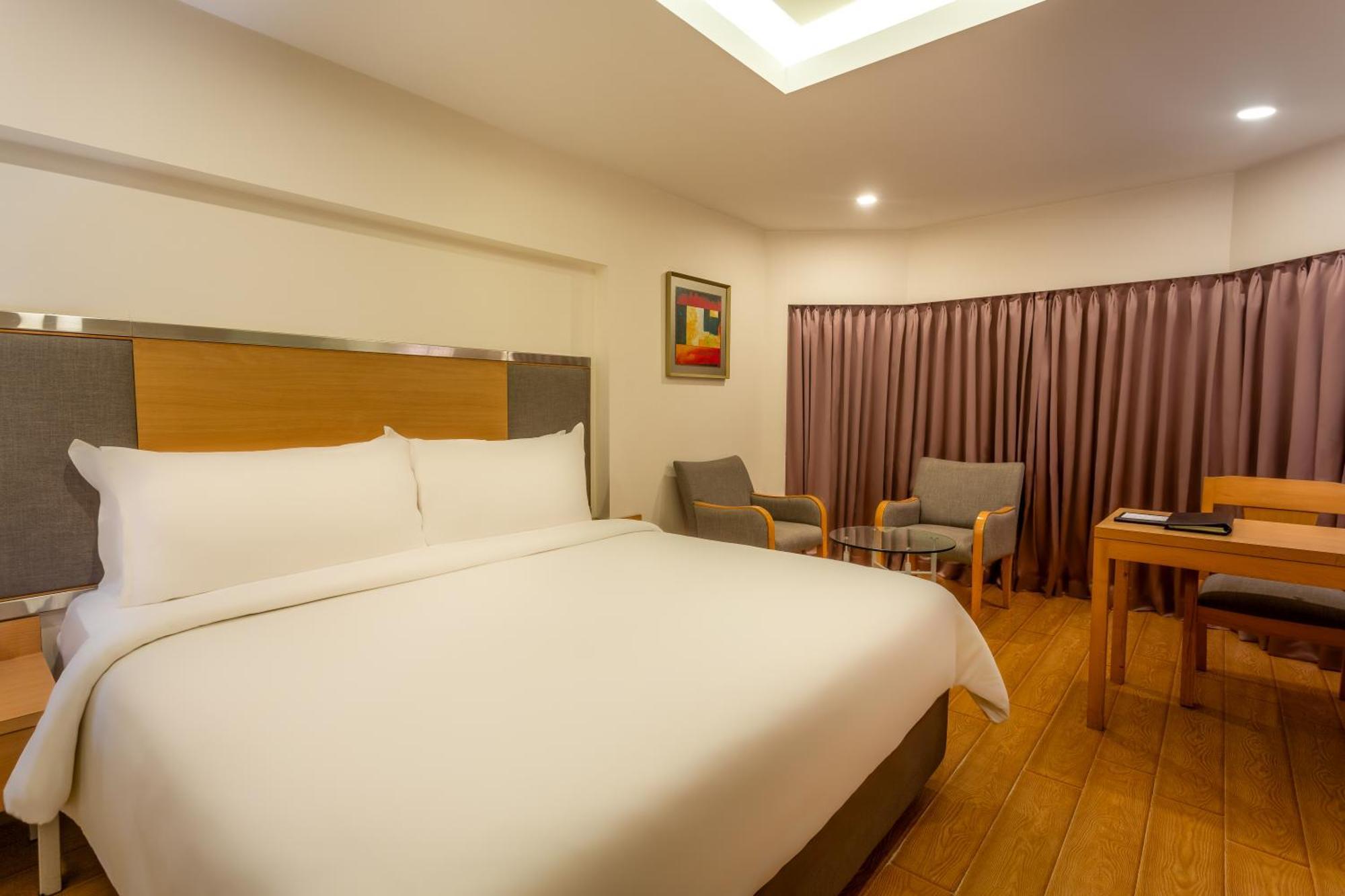 The Residency, Chennai Hotel Kültér fotó