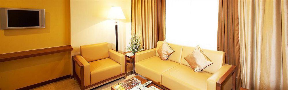 The Residency, Chennai Hotel Kültér fotó
